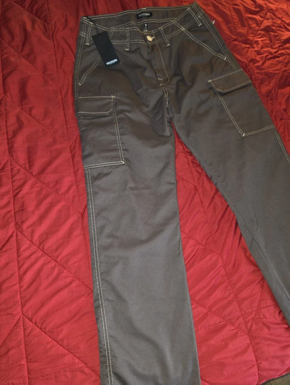 True Religion FIRE! NWT! Cargo SN Pant w/Embellished HS Outline in Bracken. 30